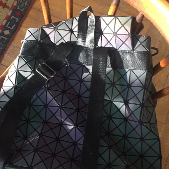 Polygonal holographic festival backpack! - Picture 4 of 4